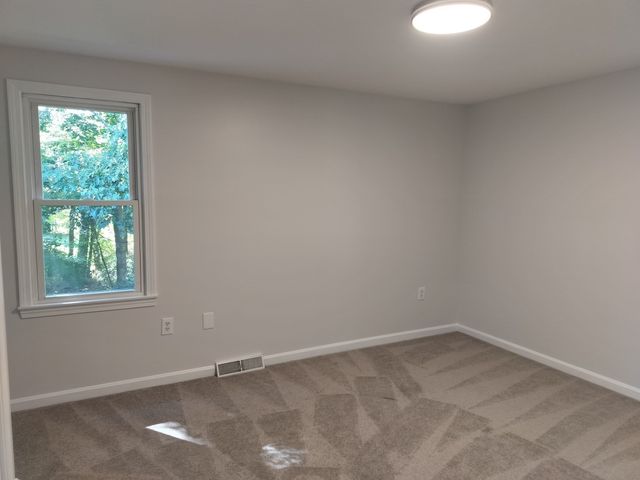 44 Jonathan Way, Taunton, MA 02780