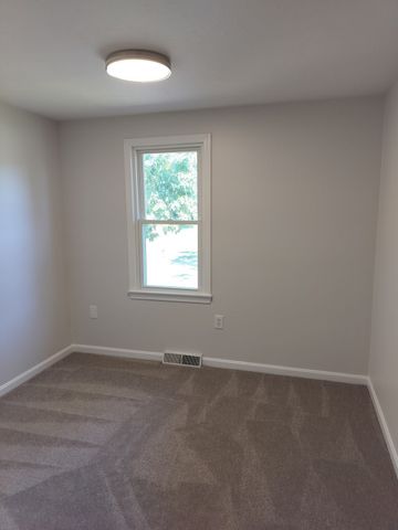 44 Jonathan Way, Taunton, MA 02780
