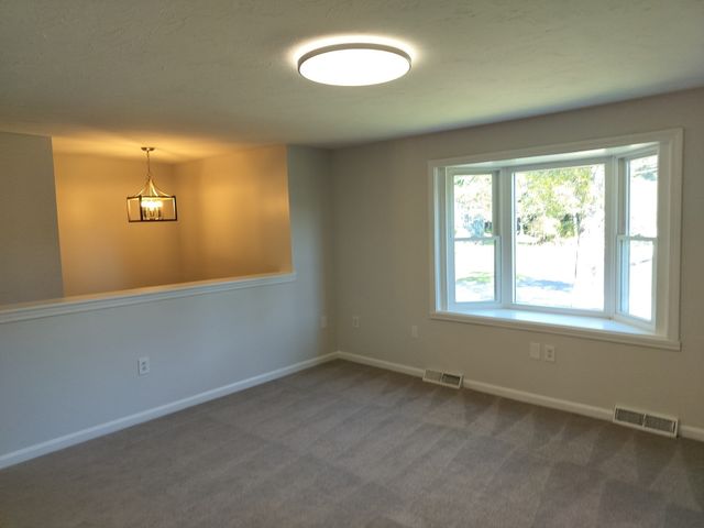 44 Jonathan Way, Taunton, MA 02780
