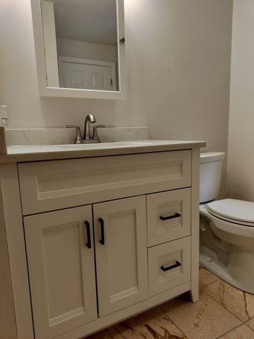 44 Jonathan Way, Taunton, MA 02780