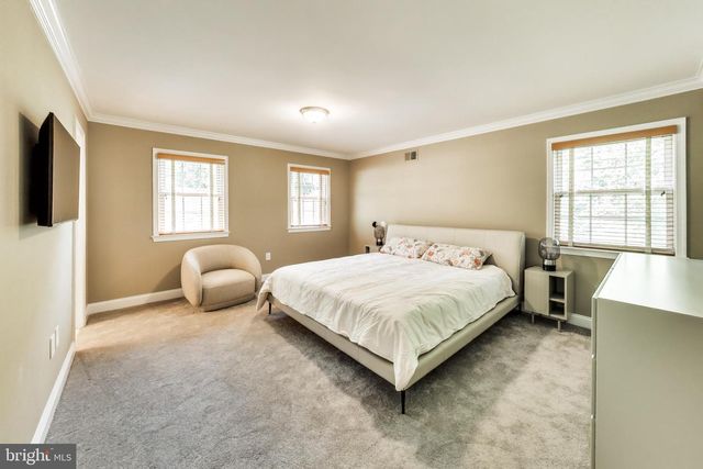 3300 CLEARWOOD CT, Falls Church, VA 22042