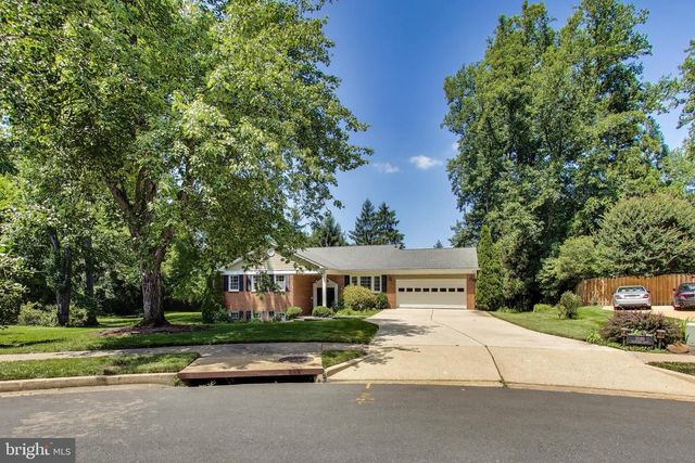 3300 CLEARWOOD CT, Falls Church, VA 22042