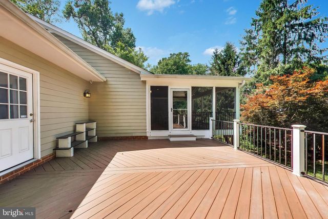 3300 CLEARWOOD CT, Falls Church, VA 22042