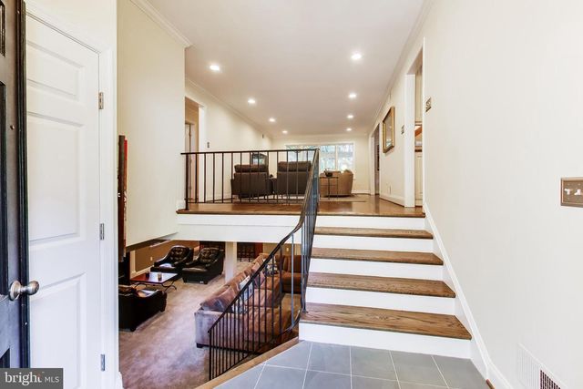 3300 CLEARWOOD CT, Falls Church, VA 22042