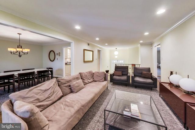 3300 CLEARWOOD CT, Falls Church, VA 22042