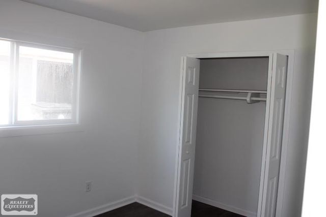 27835 Oneil Street, Roseville, MI 48066
