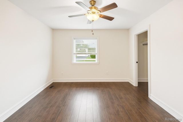 37752 Huron Pointe Drive, Harrison Charter Township, MI 48045