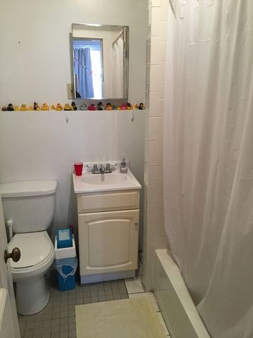 6 Symphony Rd 2, Boston, MA 02115