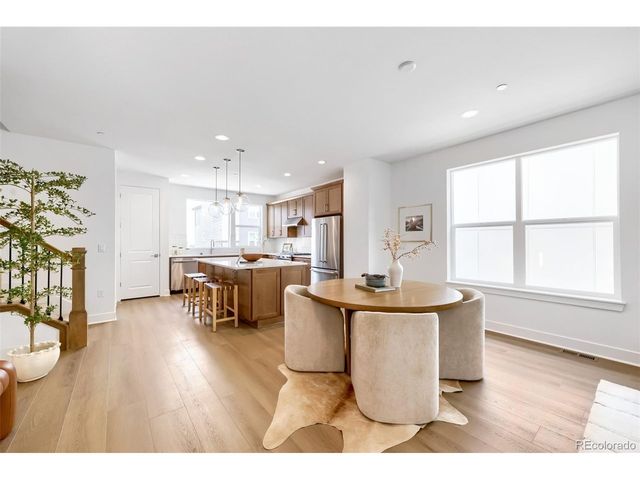 11002 E Hinsdale Cir, Centennial, CO 80112