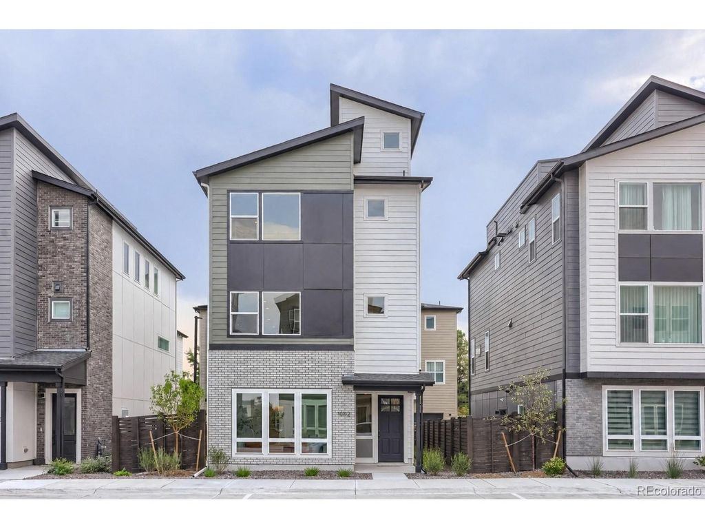 11002 E Hinsdale Cir, Centennial, CO 80112