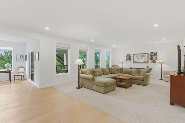 7337 SELLA CT, Columbia, MO 65203