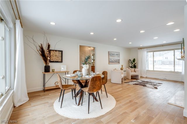 30009 Ednil Drive, Bay Village, OH 44140