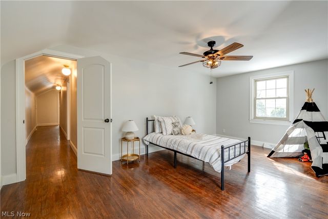 30009 Ednil Drive, Bay Village, OH 44140