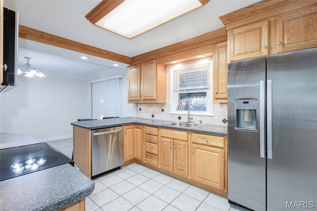 615 Reavis Barracks Road, St Louis, MO 63125