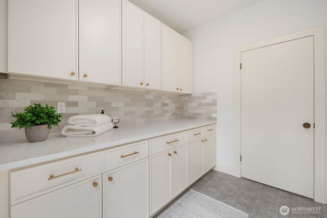 32433 194th Avenue SE, Kent, WA 98042