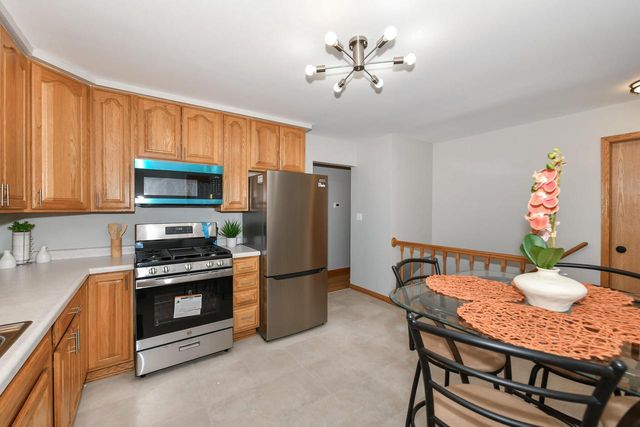 2207 Hamilton AVENUE, Racine, WI 53403