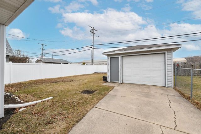 2207 Hamilton AVENUE, Racine, WI 53403