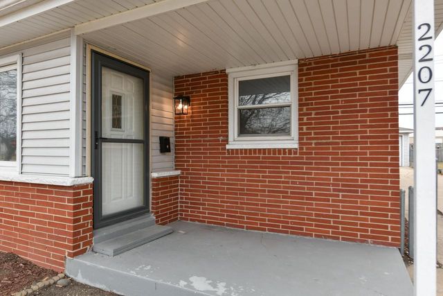 2207 Hamilton AVENUE, Racine, WI 53403