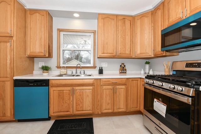 2207 Hamilton AVENUE, Racine, WI 53403