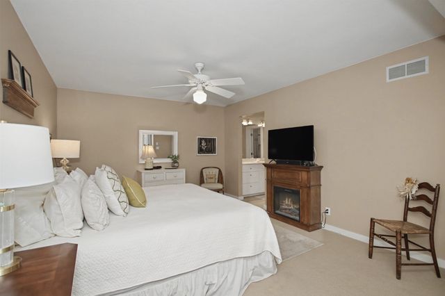 4231 Stone Brooke Road, Ames, IA 50010