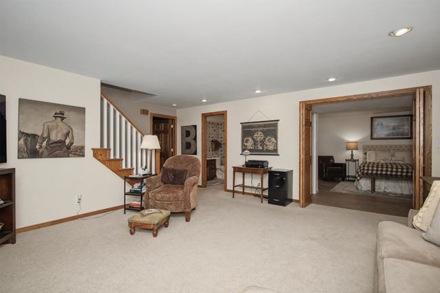 4231 Stone Brooke Road, Ames, IA 50010