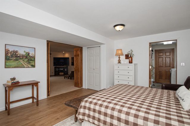 4231 Stone Brooke Road, Ames, IA 50010