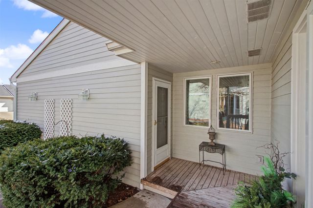 4231 Stone Brooke Road, Ames, IA 50010