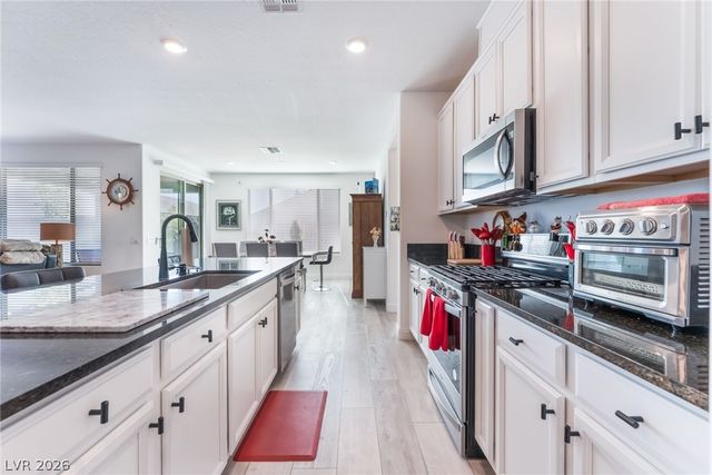 2125 Millergrove Avenue, North Las Vegas, NV 89086