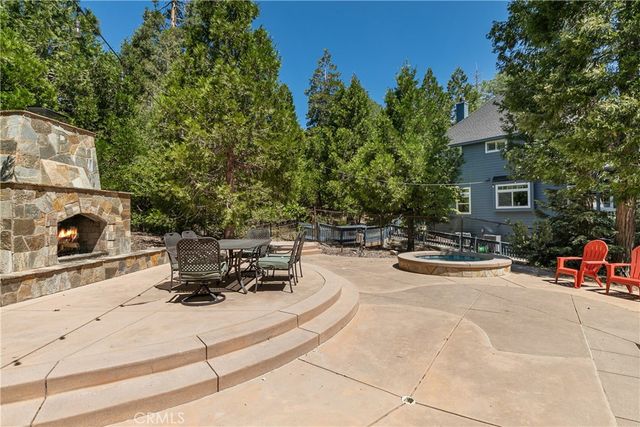 26125 Augusta Drive, Lake Arrowhead, CA 92352