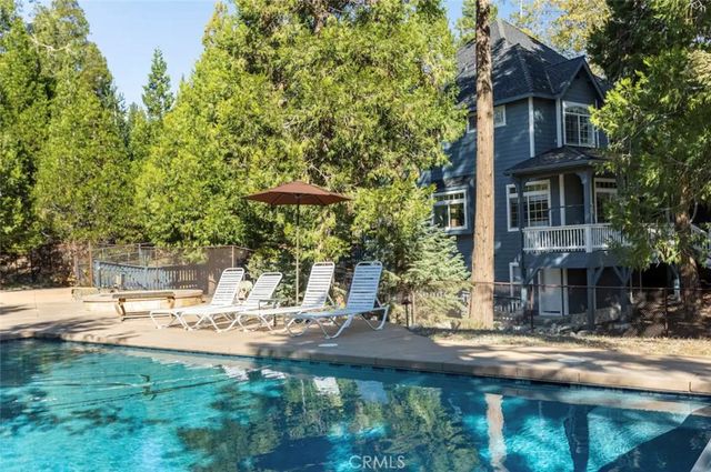 26125 Augusta Drive, Lake Arrowhead, CA 92352