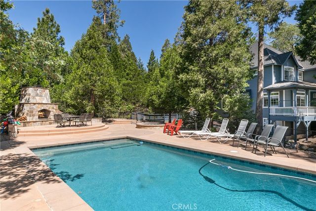 26125 Augusta Drive, Lake Arrowhead, CA 92352