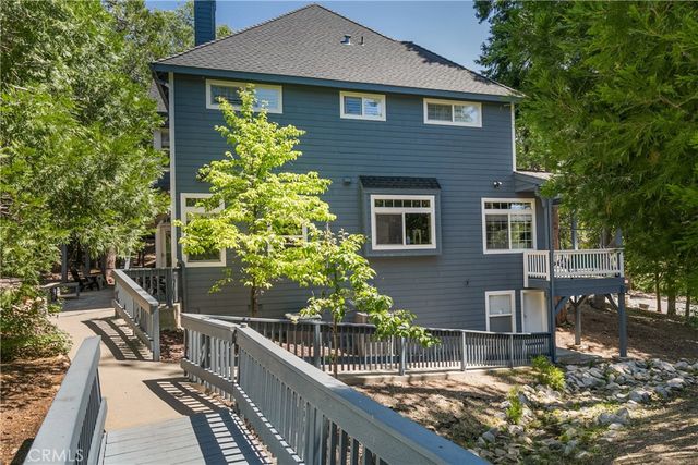 26125 Augusta Drive, Lake Arrowhead, CA 92352
