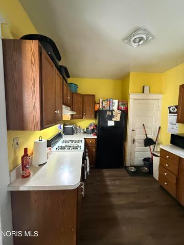 561 Yondota Street, Toledo, OH 43605