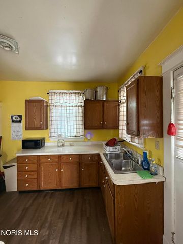 561 Yondota Street, Toledo, OH 43605