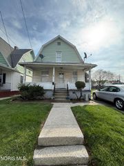 561 Yondota Street, Toledo, OH 43605