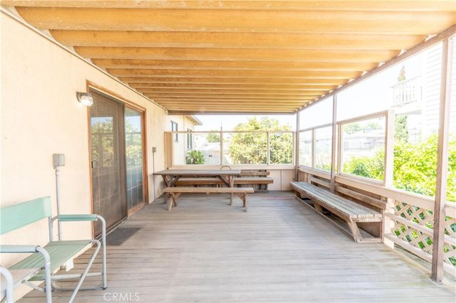 909 Garnet, Redondo Beach, CA 90277