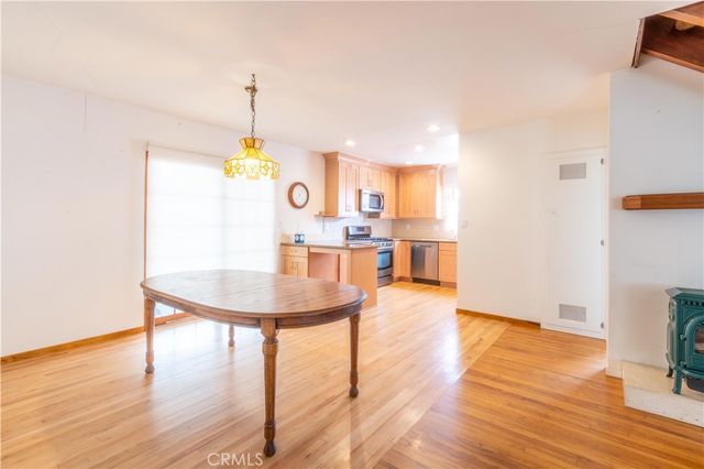 909 Garnet, Redondo Beach, CA 90277