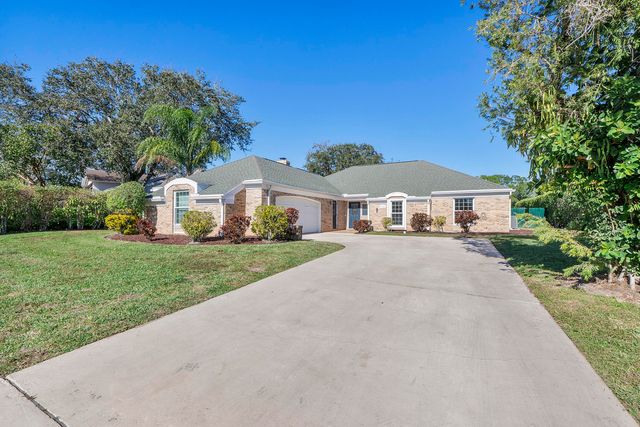 1384 Northampton Terrace, Wellington, FL 33414