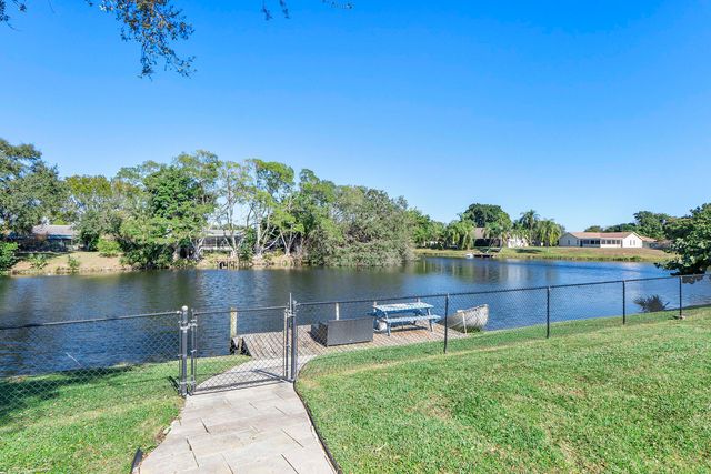 1384 Northampton Terrace, Wellington, FL 33414