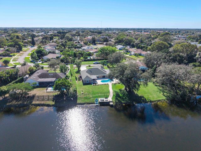 1384 Northampton Terrace, Wellington, FL 33414