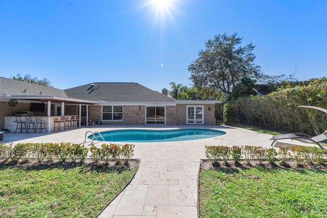 1384 Northampton Terrace, Wellington, FL 33414