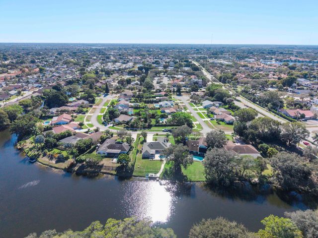 1384 Northampton Terrace, Wellington, FL 33414