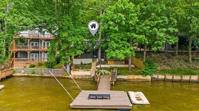 718 Lake Drive 9, Lexington, NC 27292