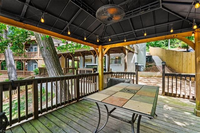 718 Lake Drive 9, Lexington, NC 27292