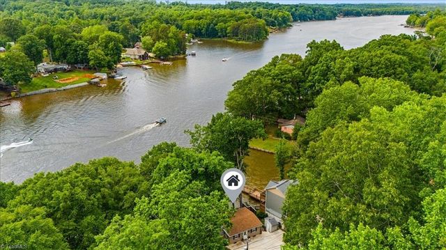 718 Lake Drive 9, Lexington, NC 27292