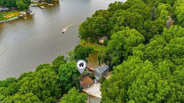 718 Lake Drive 9, Lexington, NC 27292