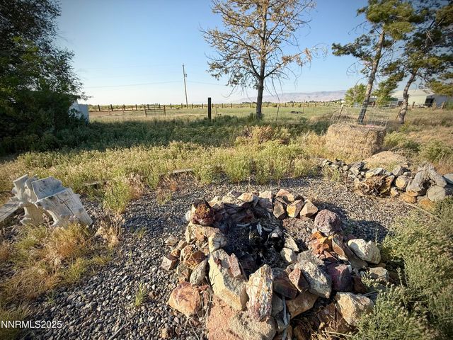 195 Pleasant Hill Drive, Battle Mountain, NV 89820
