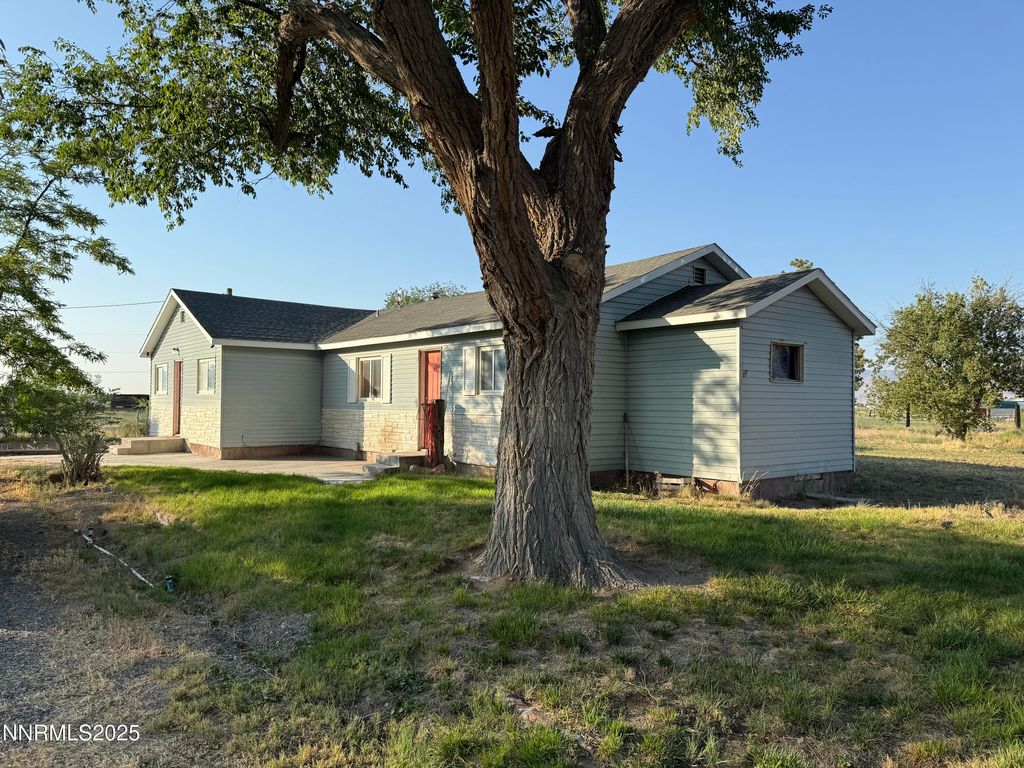 195 Pleasant Hill Drive, Battle Mountain, NV 89820