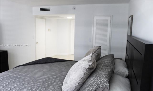 2030 S Ocean Dr 821, Hallandale Beach, FL 33009