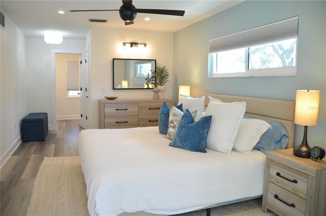 726 BIRDSONG LANE, Sarasota, FL 34242